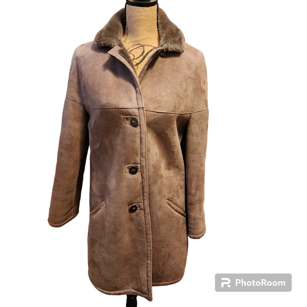 Vintage Norm Thompson genuine Sheepskin Coat 10/8 .